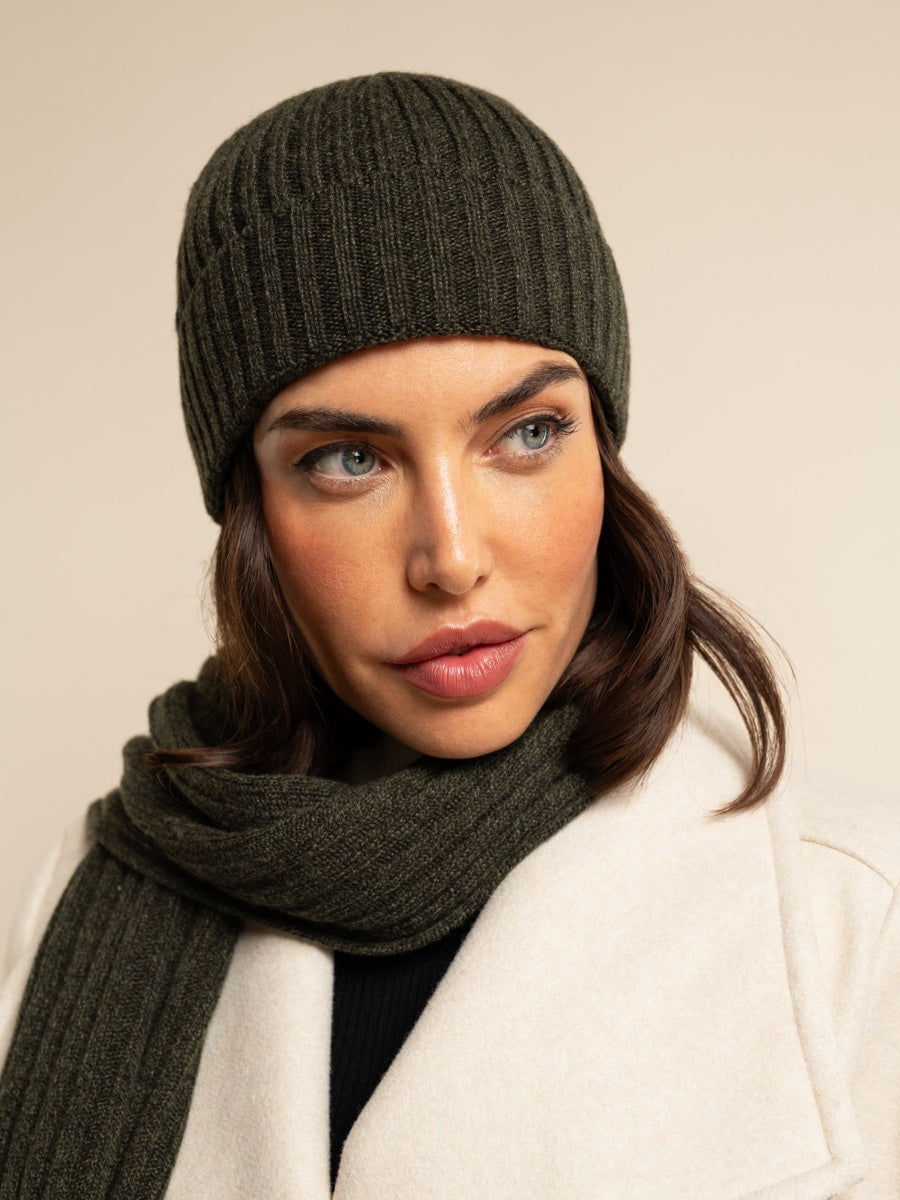 Milano (dark green) - 100% cashmere ribbed beanie (unisex) - Leather Gloves Online - Luxury Beanie - 8