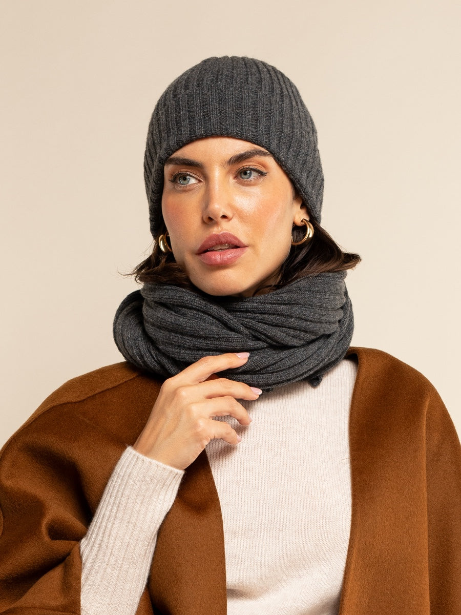 Milano (dark grey) - 100% cashmere ribbed beanie (unisex) - Leather Gloves Online - Luxury Beanie - 8