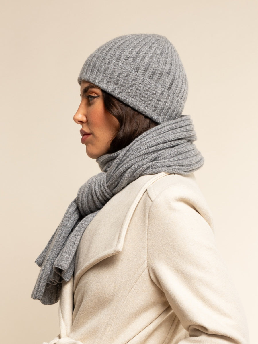 Milano (light grey) - 100% cashmere ribbed beanie (unisex)- Leather Gloves Online - Luxury Beanie - 16