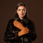 Donatella (brown) – Luxurious Italian peccary leather gloves with cashmere lining - Leather Gloves Online - Luxury Leather Gloves - 6