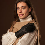 Donatella (black) – Luxurious Italian peccary leather gloves with cashmere lining - Leather Gloves Online - Luxury Leather Gloves - 5