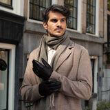 Elijah (black) – Timeless sheepskin leather gloves with luxurious cashmere lining & touchscreen capability
