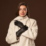 Emilia (black) - classic Italian lambskin leather gloves with cashmere lining and checkered pattern - Leather Gloves Online - Luxury Leather Gloves - 6