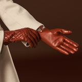 Emilia (brown) - classic Italian lambskin leather gloves with cashmere lining and checkered pattern - Leather Gloves Online - Luxury Leather Gloves - 10