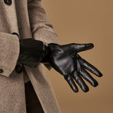 Ethan (black) – Vegan leather gloves with warm fleece lining & touchscreen feature