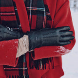 Evelyn (black) - Goatskin leather gloves with soft lambswool lining and touchscreen feature