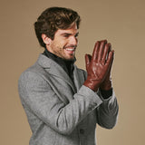 Ezra (brown) - Lambskin leather gloves with warm rabbit fur lining and touchscreen feature