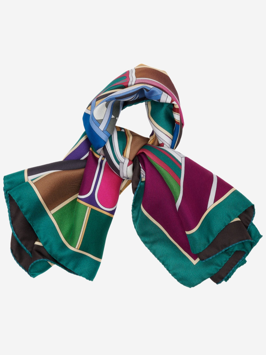 Fiorella (green) - soft and lightweight Italian foulard from pure silk
- Leather Gloves Online - Luxury Italian Scarf - 3