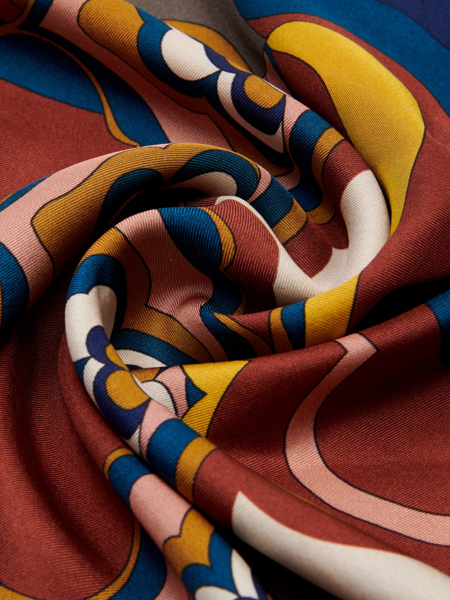 Giorgia (blue/red) - soft and lightweight Italian foulard from pure silk-  Leather Gloves Online - Luxury Italian Scarf - 5