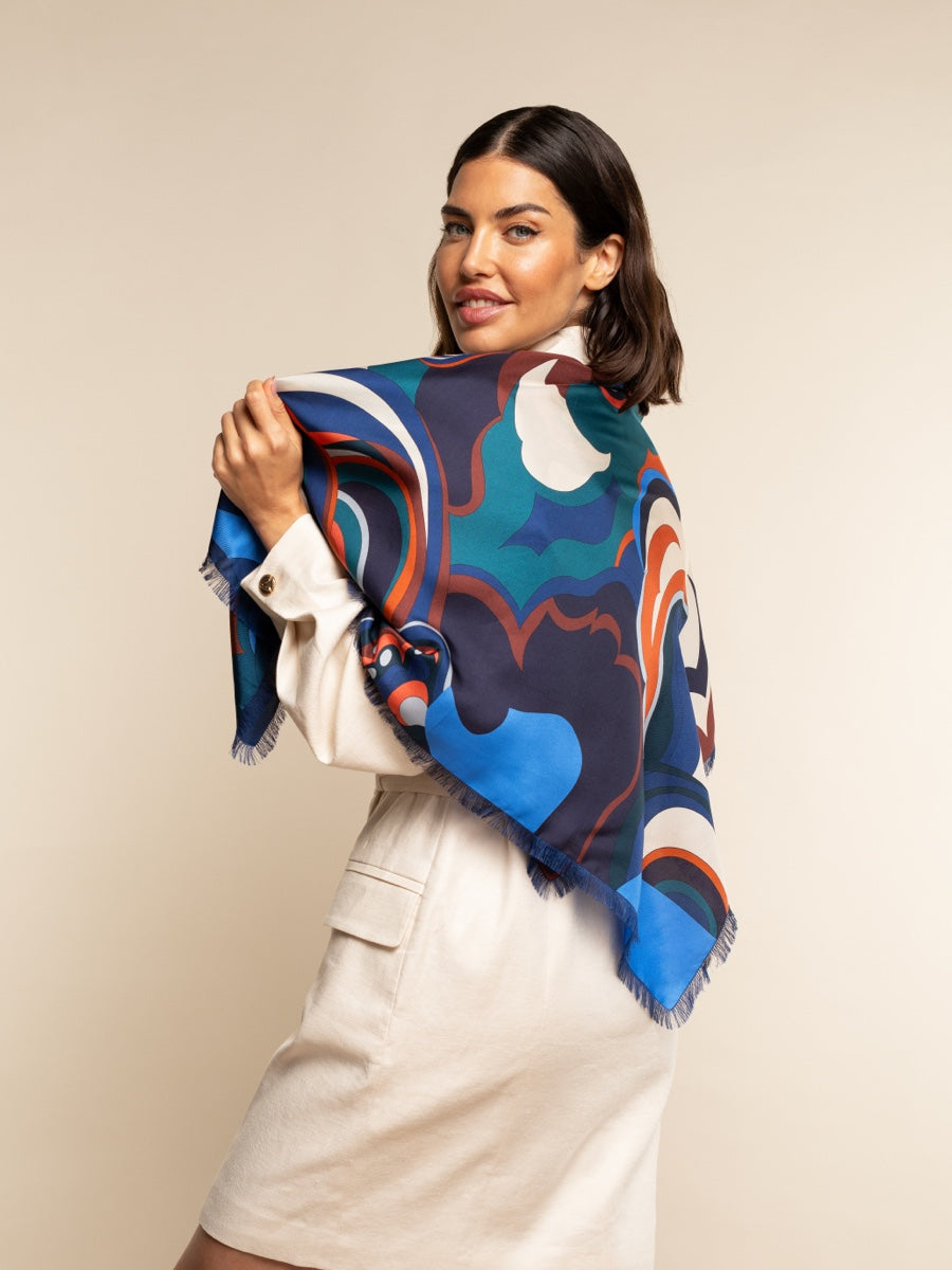 Giorgia (blue/red) - soft and lightweight Italian foulard from pure silk-  Leather Gloves Online - Luxury Italian Scarf - 9