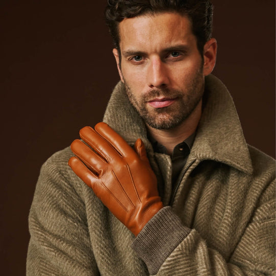 Giovanni (cognac) - Classic Italian lambskin leather gloves with cashmere lining