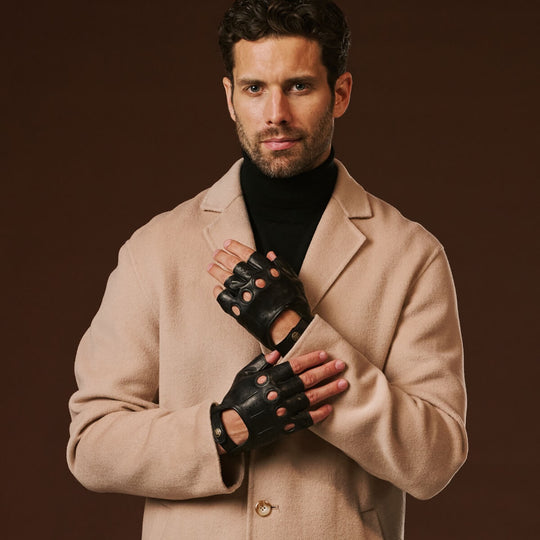 Giuseppe (black) - Italian lambskin fingerless leather driving gloves