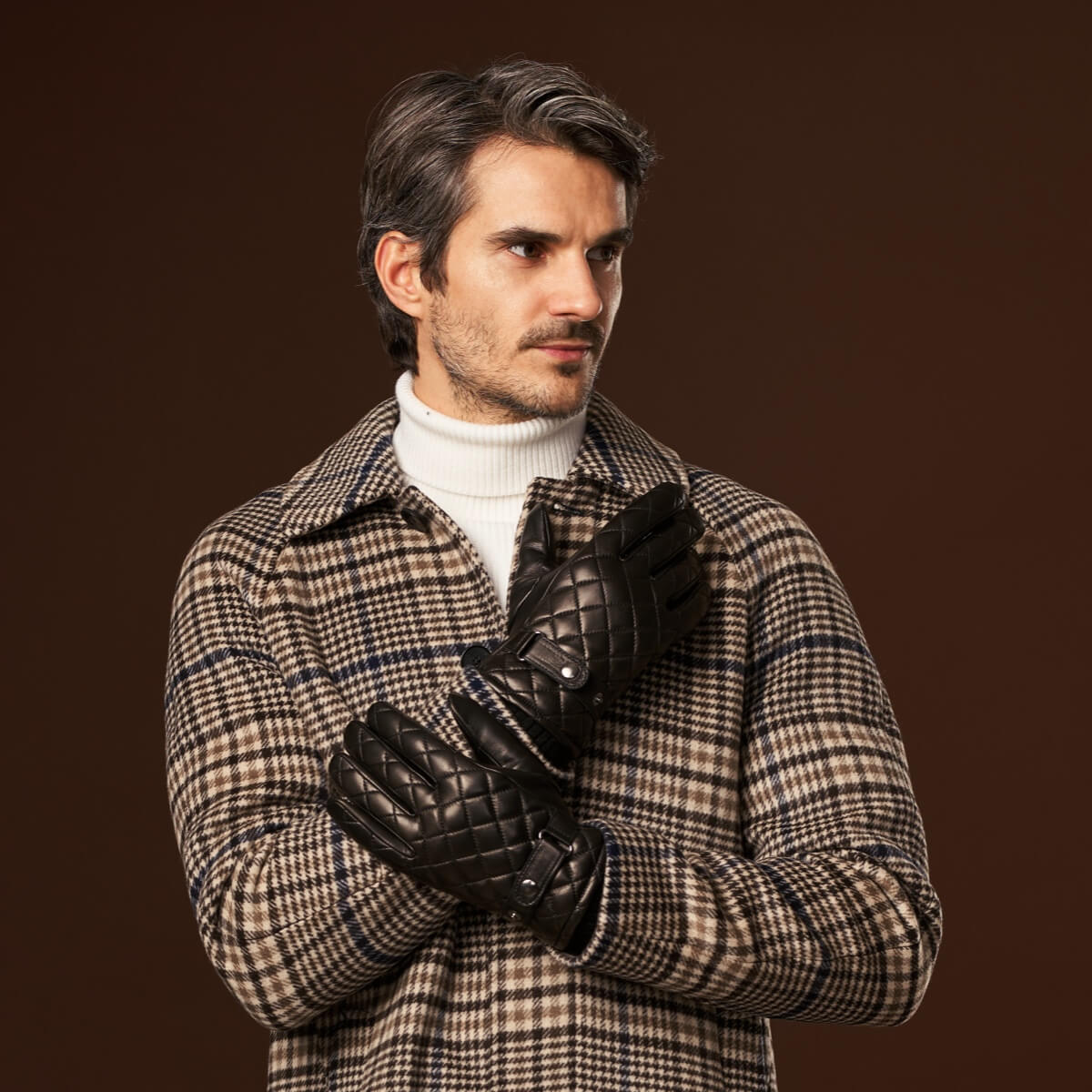 Luca (black) - Italian lambskin leather gloves with cashmere lining and checkered pattern - Leather Gloves Online - Luxury Leather Gloves - 6