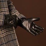 Luca (black) - Italian lambskin leather gloves with cashmere lining and checkered pattern - Leather Gloves Online - Luxury Leather Gloves - 10