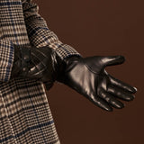 Luca (black) - Italian lambskin leather gloves with cashmere lining and checkered pattern - Leather Gloves Online - Luxury Leather Gloves - 10