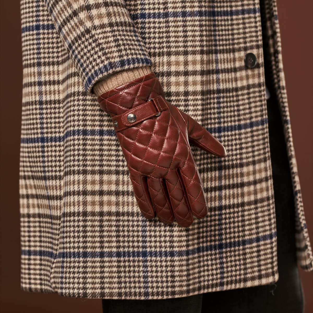 Luca (brown) - Italian lambskin leather gloves with cashmere lining and checkered pattern - Leather Gloves Online - Luxury Leather Gloves - 9