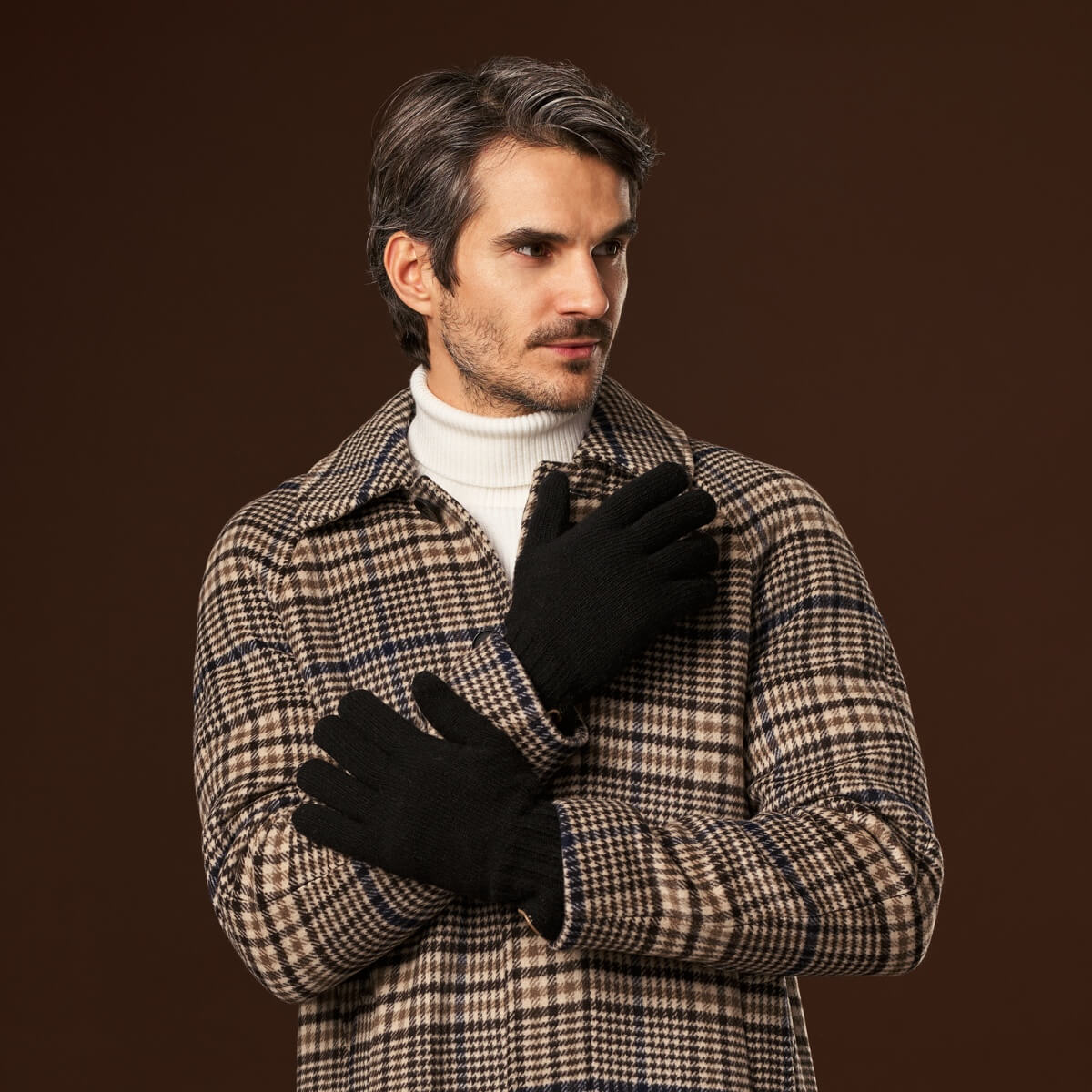 Luciano (black) - Handmade Italian knitted wool gloves with luxurious cashmere lining - Leather Gloves Online - Luxury Wool Gloves - 3