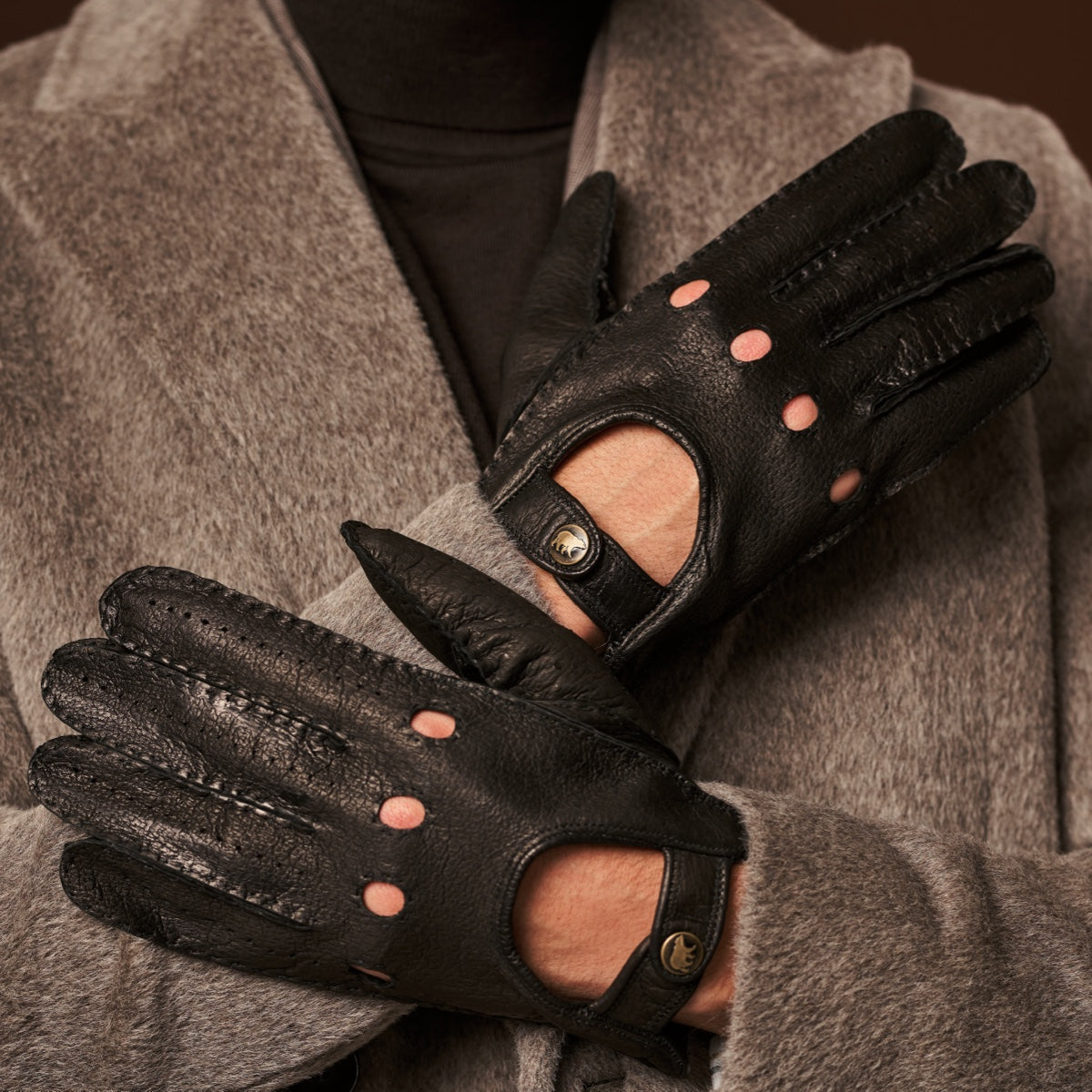 Marcello (black) – Luxurious Italian peccary driving gloves - Leather Gloves Online - Luxury Leather Gloves - 7