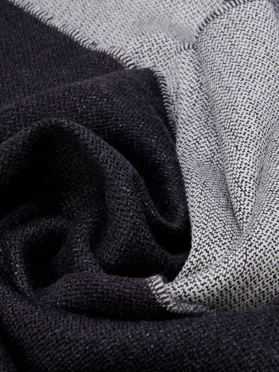 Romeo (blue/grey) - warm and soft scarf from 100% wool - Leather Gloves Online - Luxury Italian Scarf - 3