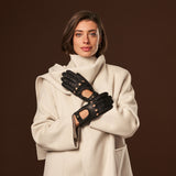 Raffaella (black) – Luxurious Italian peccary driving gloves  - Leather Gloves Online - Luxury Leather Gloves - 3