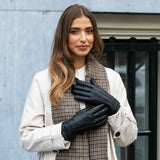 Raya (black) – Deerskin leather gloves with warm wool lining