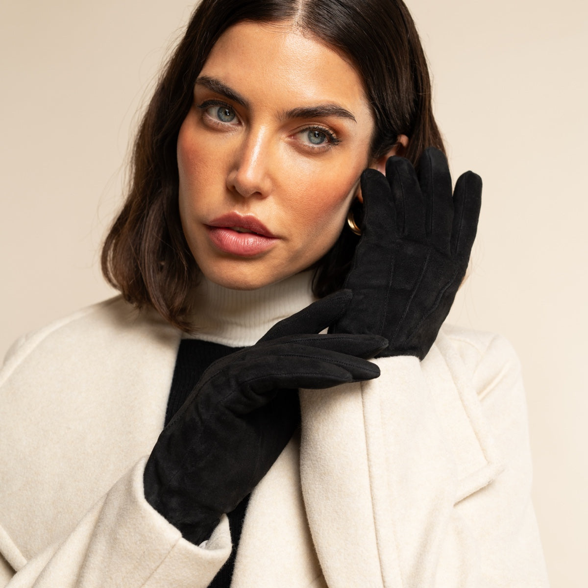 Silvia (black) - suede leather gloves with luxurious cashmere lining - Leather Gloves Online - Luxury Leather Gloves - 5