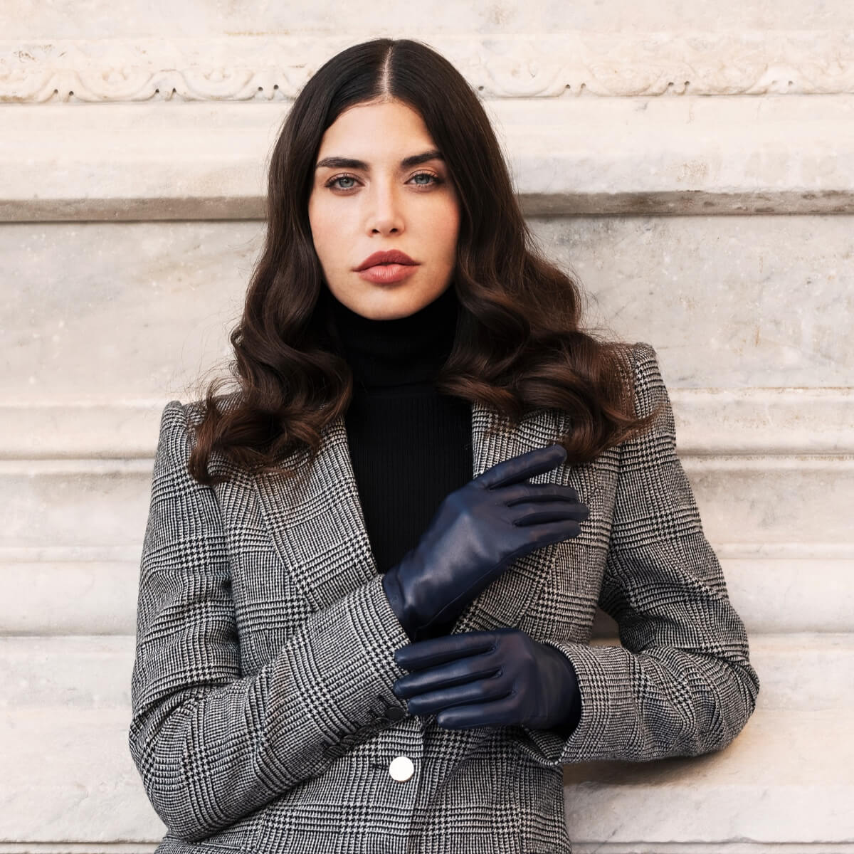 Sofia (navy blue) - Italian lambskin leather gloves with silk lining - Leather Gloves Online - Luxury Leather Gloves - 4