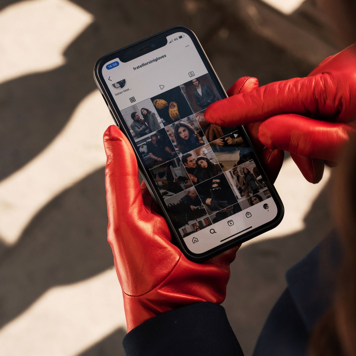 Isabella (red) - Italian lambskin leather gloves with cashmere lining & touchscreen feature - Leather Gloves Online - Luxury Leather Gloves - 5