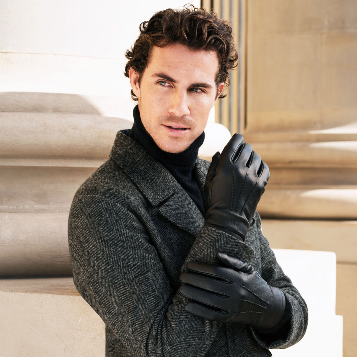 Lorenzo (black) - Italian gloves made of American deerskin leather with cashmere lining - Leather Gloves Online - Luxury Leather Gloves - 6