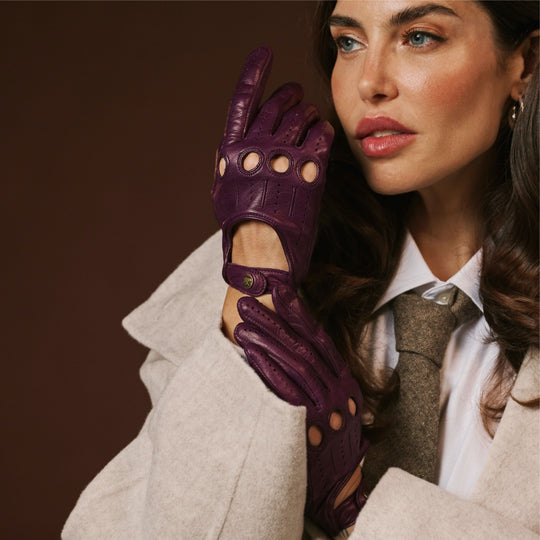 Alessa (berry) - Classic Italian lambskin leather driving gloves