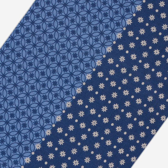 Andrea (blue) - soft and lightweight Italian scarf from 100% wool - Leather Gloves Online - 4