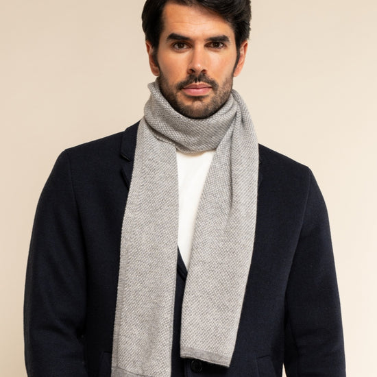 Riccardo (grey & white) - 100% cashmere scarf with pattern - Leather Gloves Online - Luxury Italian Scarf - 2