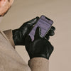 Ezra (black) - Lambskin leather gloves with warm rabbit fur lining and touchscreen feature