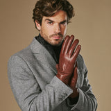 Ezra (brown) - Lambskin leather gloves with warm rabbit fur lining and touchscreen feature
