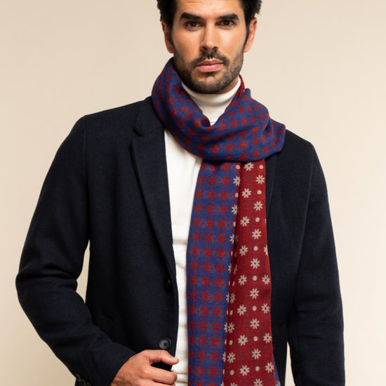 Andrea (red/blue) - soft and lightweight Italian scarf from 100% wool - Leather Gloves Online - 7