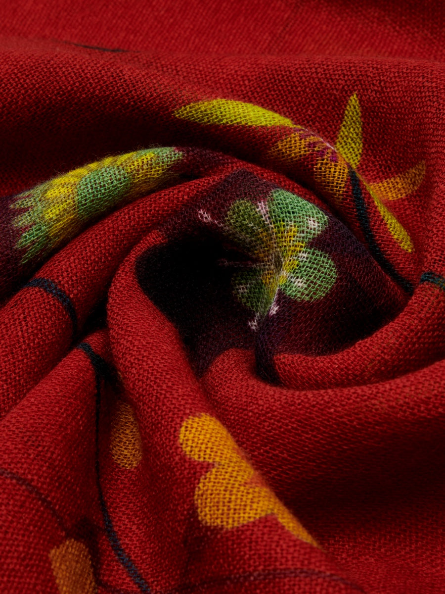 Evelina (red) - soft and lightweight Italian scarf from premium wool - Leather Gloves Online - Luxury Italian Scarf - 4