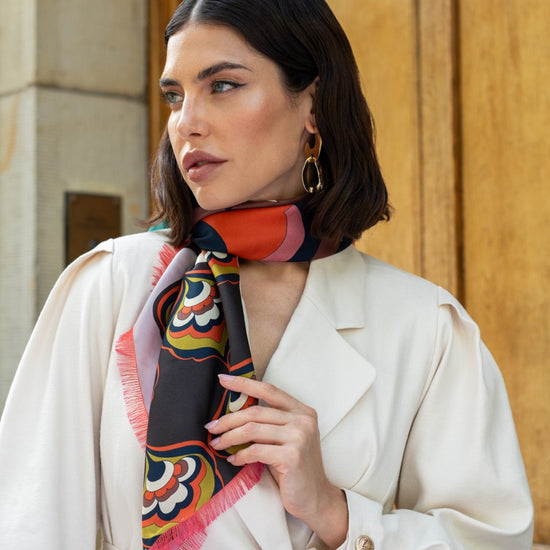 Giorgia (green/pink) - soft and lightweight Italian foulard from pure silk - Leather Gloves Online - Luxury Italian Scarf - 8