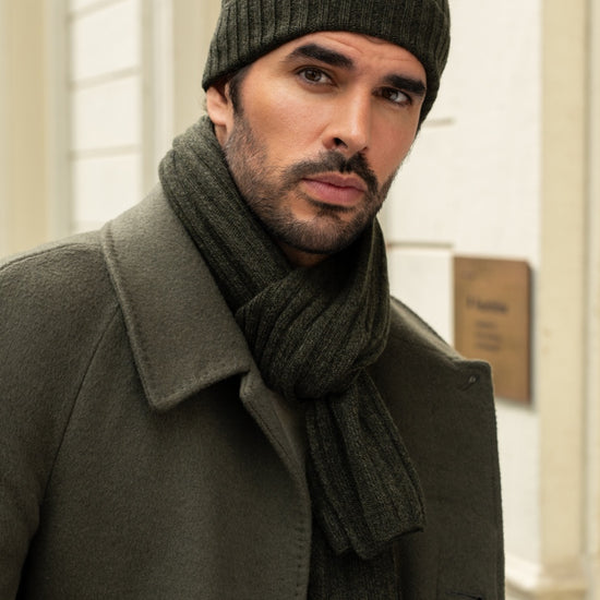Milano (dark green) - 100% cashmere ribbed beanie (unisex) - Leather Gloves Online - Luxury Beanie - 14