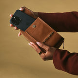 Giada (cognac) - Women's crossbody phone wallet with shoulder strap