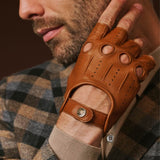 Giuseppe (cognac) - Italian lambskin fingerless leather driving gloves