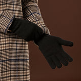 Luciano (black) - Handmade Italian knitted wool gloves with luxurious cashmere lining