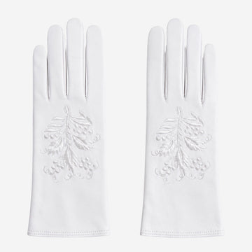 PZ01 (white) – Embroidered unlined Italian lambskin opera gloves