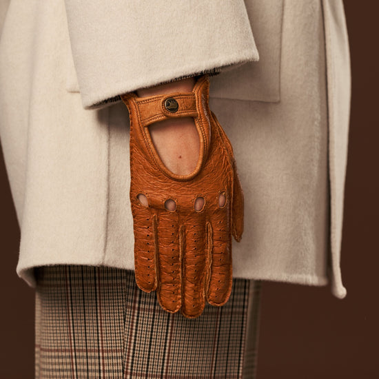 Raffaella (brown) – Luxurious Italian peccary driving gloves - Leather Gloves Online - Luxury Leather Gloves - 6