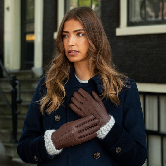 Raya (brown) – Deerskin leather gloves with warm wool lining