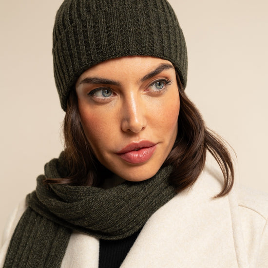 Napoli (dark green) - 100% cashmere ribbed scarf (unisex)- Leather Gloves Online - Luxury Italian Scarf - 13