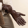Sebastian (brown) – Sheepskin leather gloves with snap closure & touchscreen feature