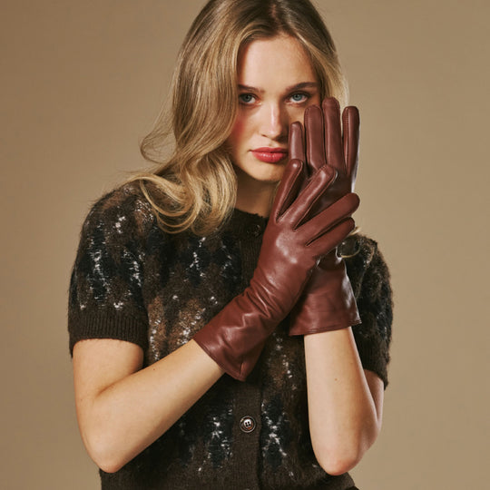 Skylar (brown) – Extra-long sheepskin leather gloves with wool/cashmere lining & touchscreen capability