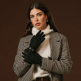 Violetta (black) - Tweed women's gloves with touchscreen capability and adjustable snap button