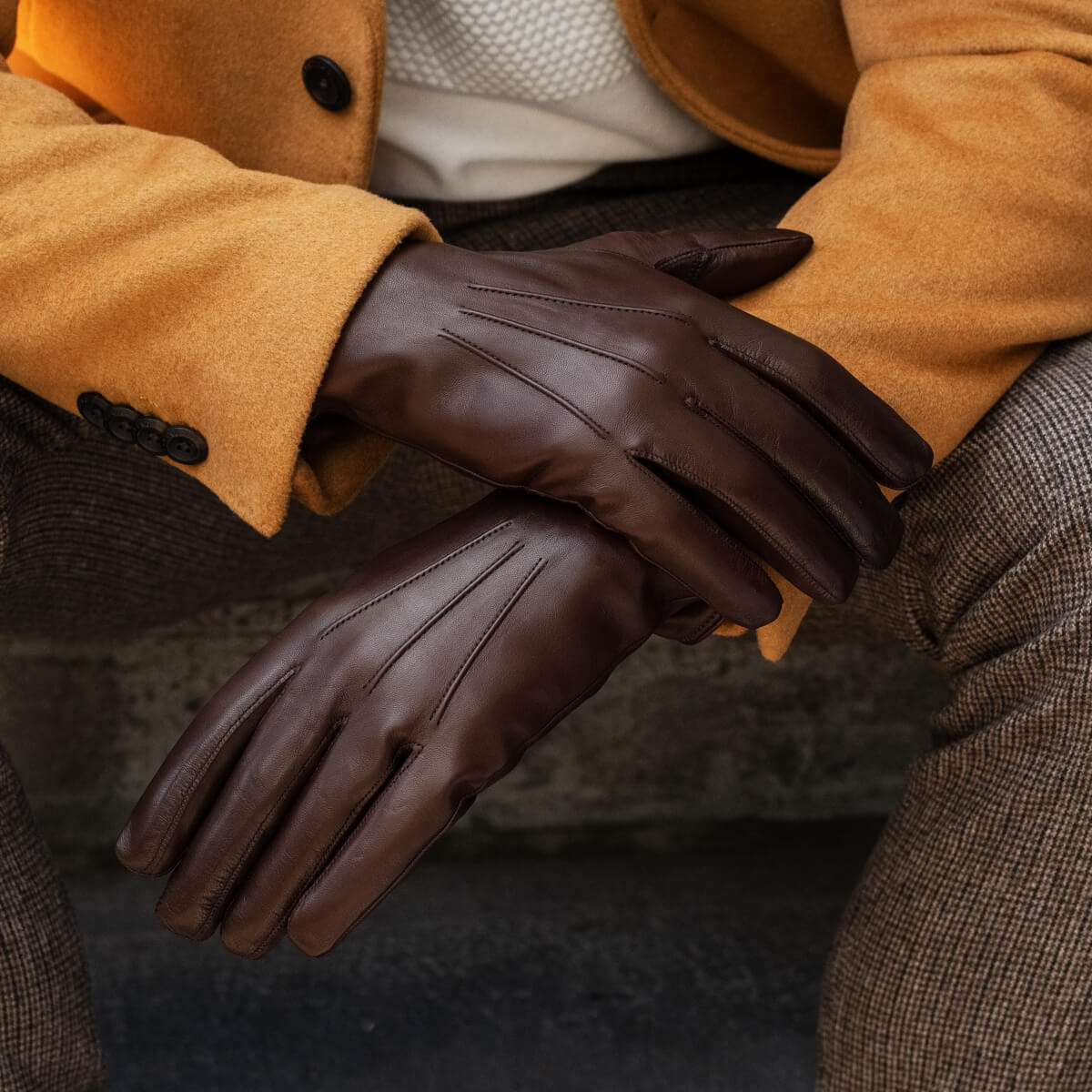 Marco brown Italian lambskin leather gloves with white fur lining