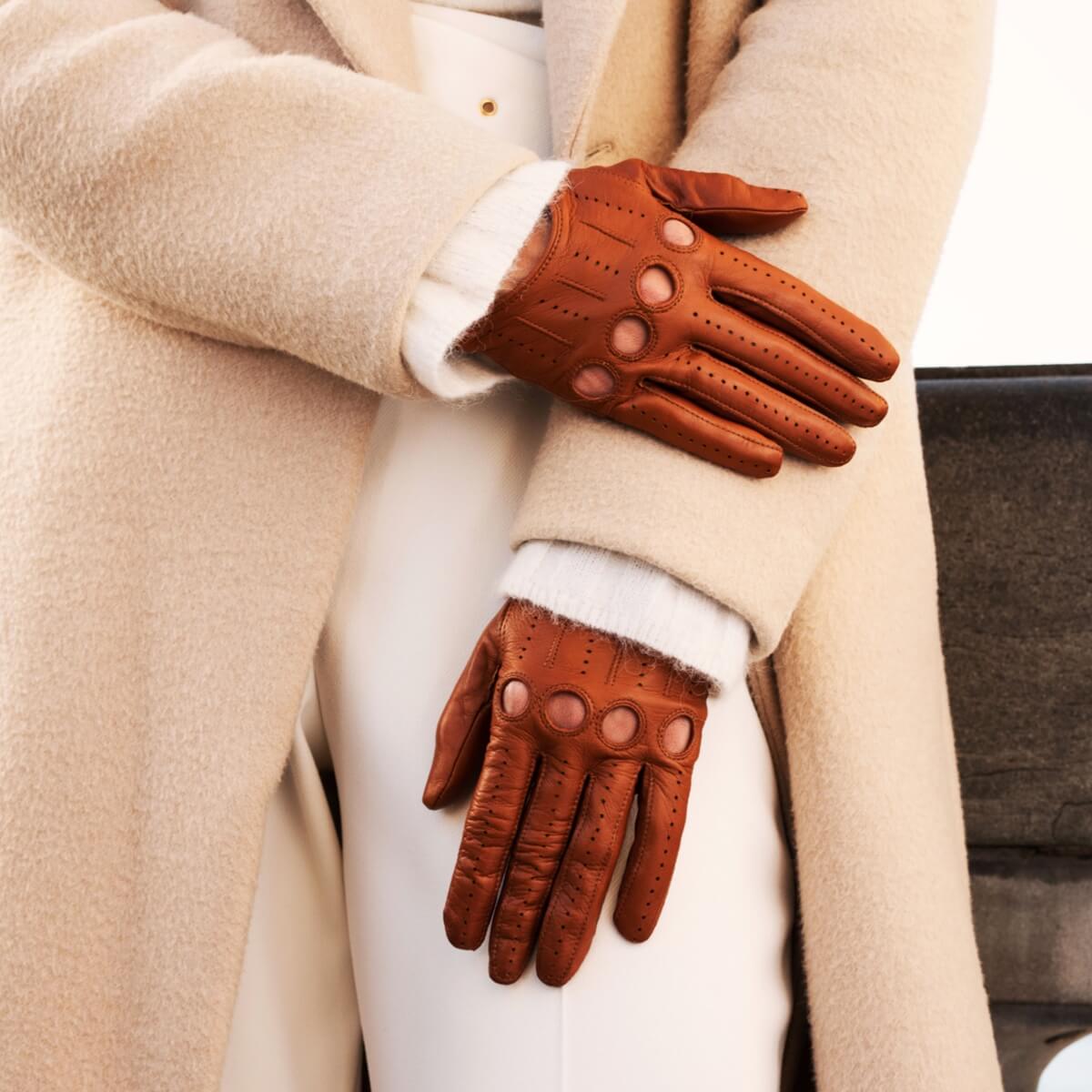 Alessa (cognac) - classic Italian lambskin leather driving gloves- Leather Gloves Online - Luxury Leather Gloves - 4